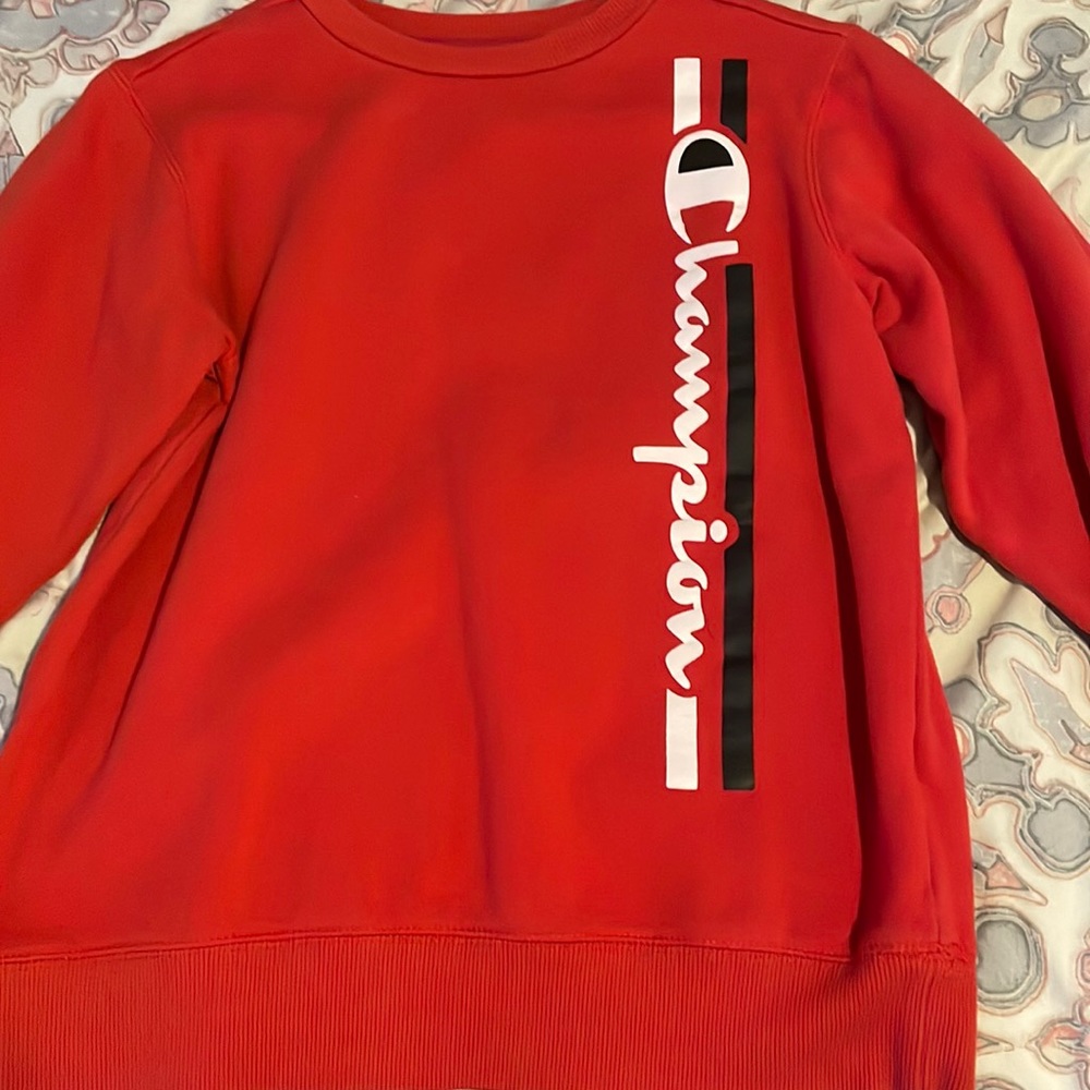 red champion sweatshirt size large in kids